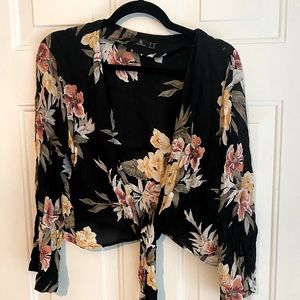 Floral volcom tie shirt size L